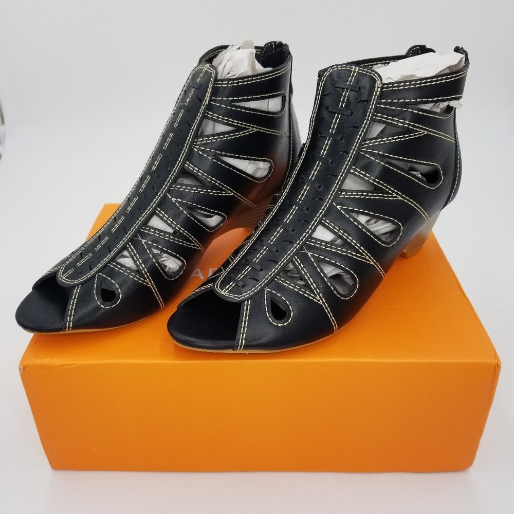 Charming Lady Pull On Casual Wedge Sandals BLK 7.5